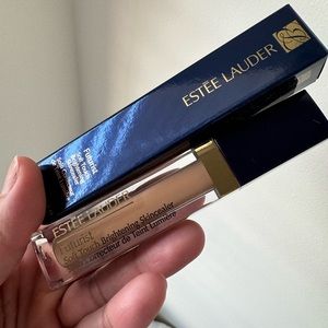 Estée Lauder Concealer
